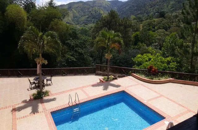 Rancho La Aurora Jarabacoa piscine